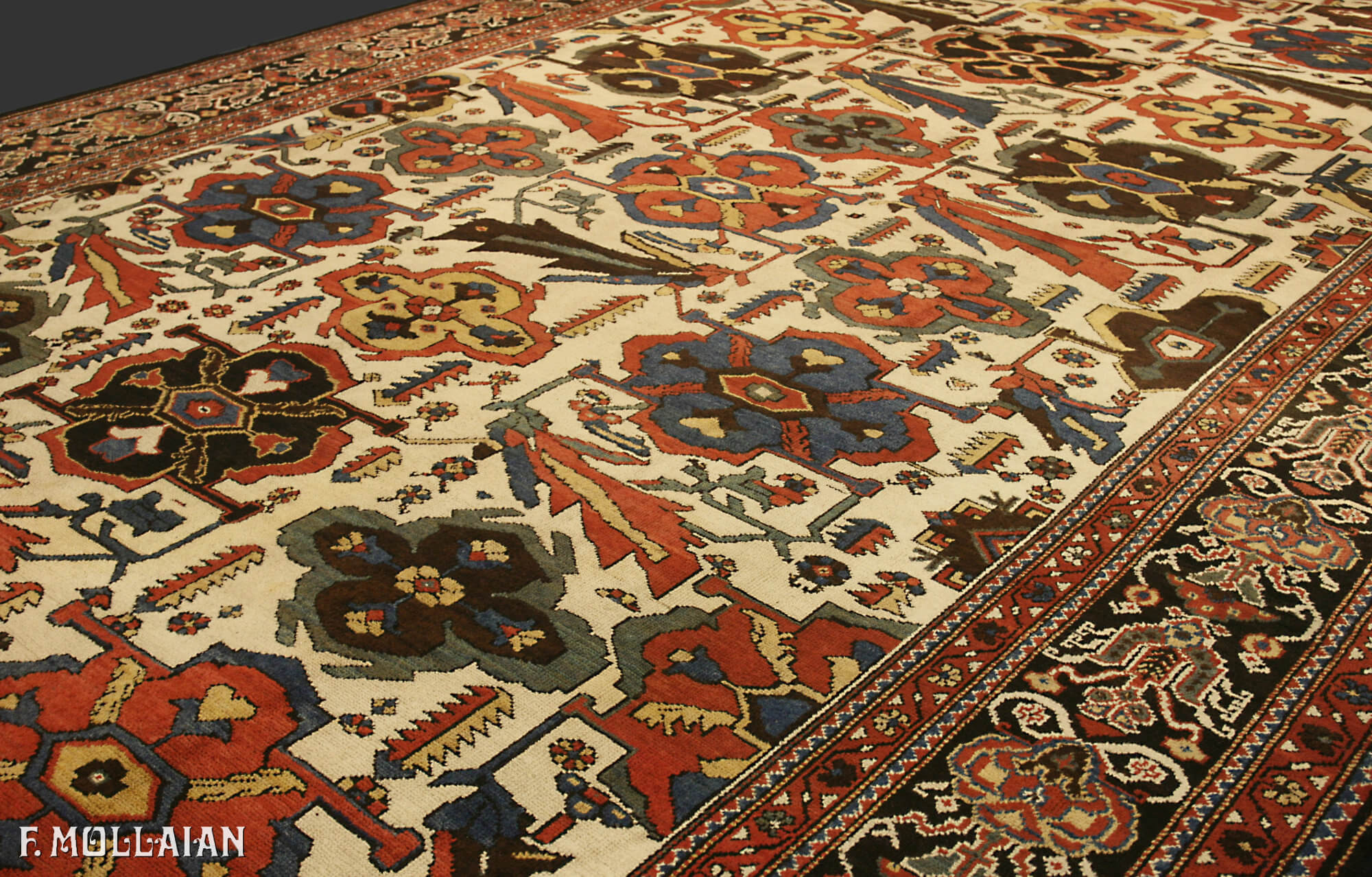 A Very Large Persian Bakhtiari Antique Carpet n°:74960484